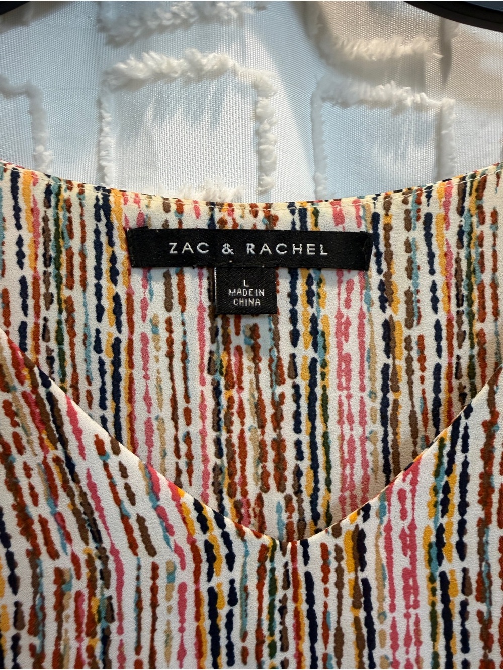 ZAC & RACHEL Top - Picture 3 of 3